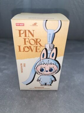 🆕- Pop Mart Pin For Love Vinyl Plush Pendant Blind Box